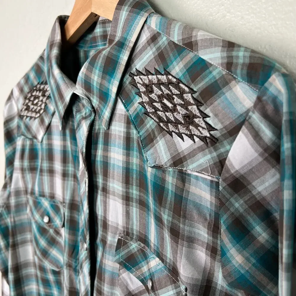 Roper Women's Large Plaid Print Embroidered Pearl Snap Western Shirt Long Sleeve - Picture 5 of 9